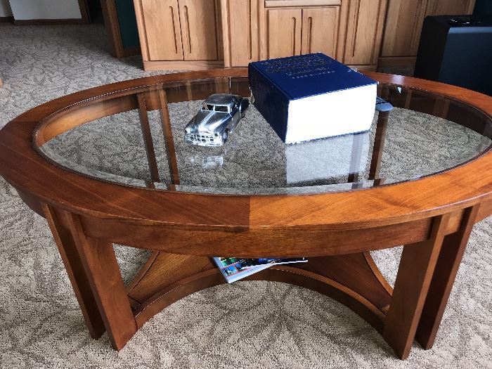 Round glass top coffee table 