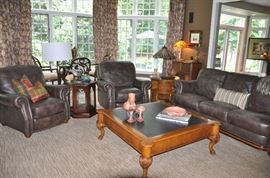 Wonderfully furnished family room!!!