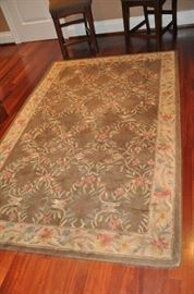 Home Textiles 5’ x 7’ area rug 