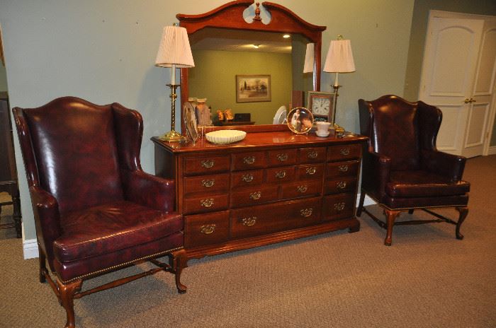 Fantastic American Drew 9 drawer dresser and mirror that matches the bedroom furniture upstairs