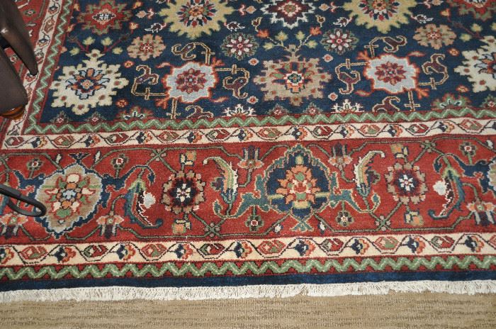 Spectacular area rug made in India, approx 10’ x 14’ !!