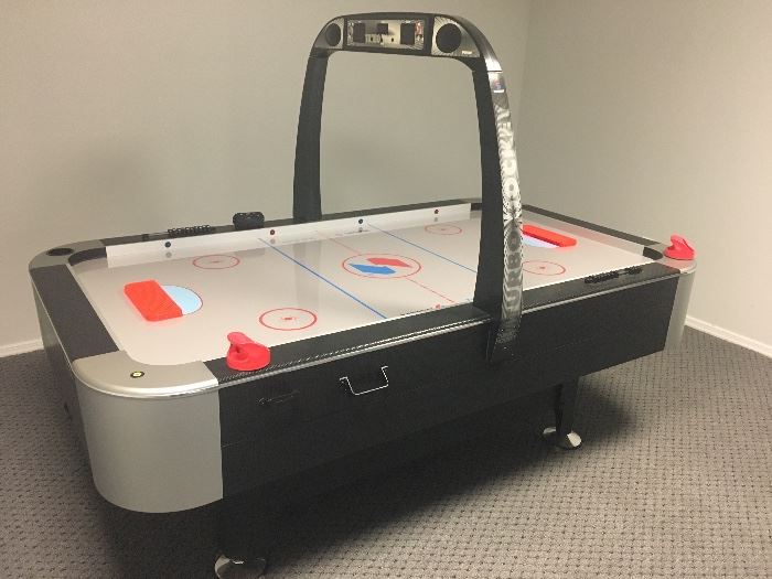 Air hockey