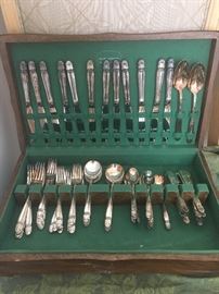 Another flatware set