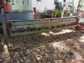 Hoosier Seeder $275