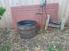 whiskey barrel and water pump (Batavia)