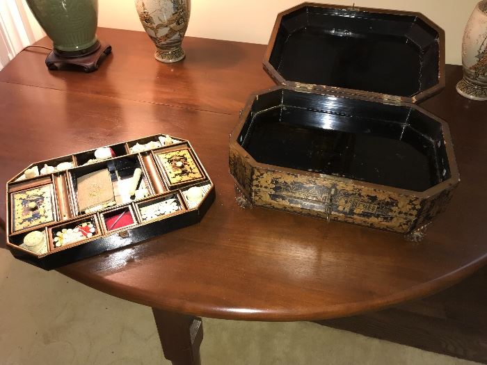 Alternate view of Chinese sewing box