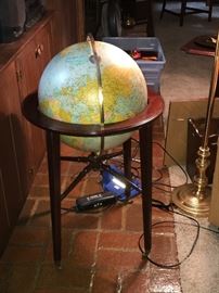 Kittinger illuminated globe