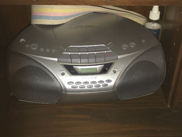 Sony CD player, portable
