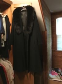 Vintage woman's coat with fur collar