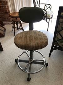 Rolling office stool
