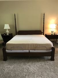 King size bed with Temperpedic mattress (adjustable base)