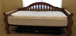 Gorgeous Trundle w 2 Like New Mattresses