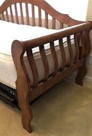 Gorgeous Trundle w 2 Like New Mattresses