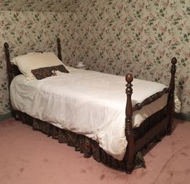 Vintage low four poster twin bed