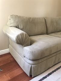 Large Sectional Sofa, LIKE NEW!