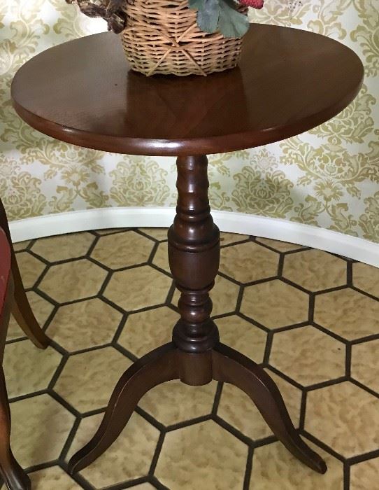 Mahogany Pedestal Table, Not available for presale