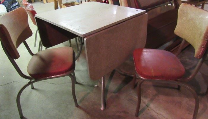 Retro Formica Table (drop leaf) with Chairs (needs work)