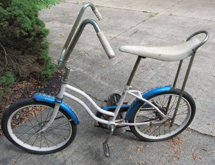 Vintage Huffy Girl's Banana Seat Bike, blue fenders with floral design, in great shape, barn find