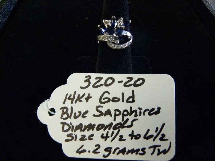 14kt Gold, Sapphire & Diamonds Ring