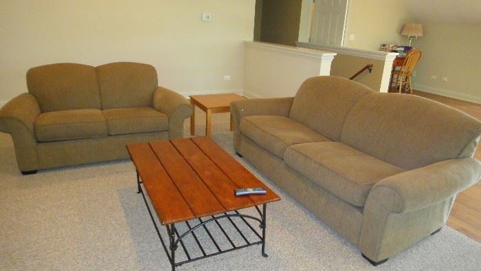 Sofa with matching loveseat, coffee table, end table 