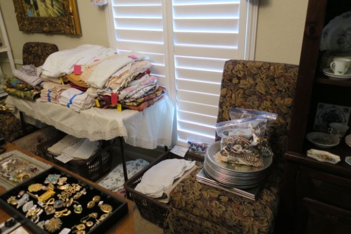 Lots of table linens - current and vintage