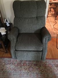 Med-Lift Lift Chair, Nearly New