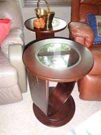 pair of these nice lamp tables