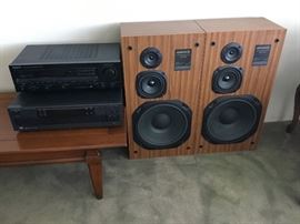 Kenwood 3 way speakers LSK 704, Kenwood AM FM Stereo Receiver KR-A4020 and CD Player