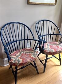 Pair of Windsor chairs (painted navy)