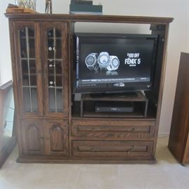 Oak entertainment unit (TV not for sale)