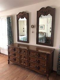 9 Drawer Dresser with 2 mirrors BUY IT NOW $120
