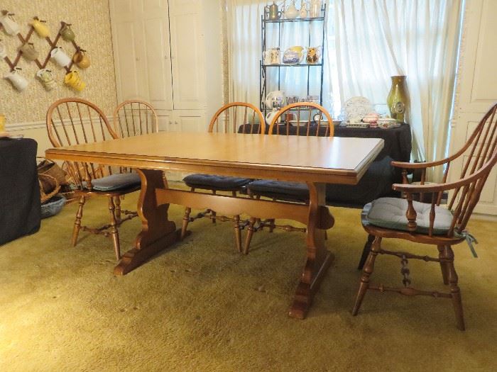 TRESTLE DINING TABLE WITH 8 CHAIRS WINDSOR CHAIRS
ETHAN ALLEN
