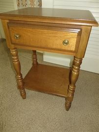SINGLE DRAWER MAPLE NIGHTSTAND
WITH LOWER TIER  (pair - only one shown in photos)
