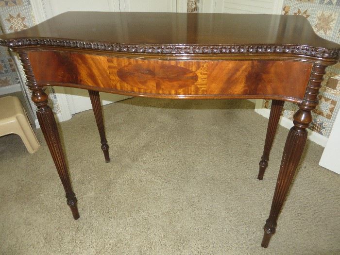ANTIQUE FLIP TOP WALNUT GAME TABLE BOOK MATCHED VENEER      TURNED, TAPERED AND FLUTED LEGS
