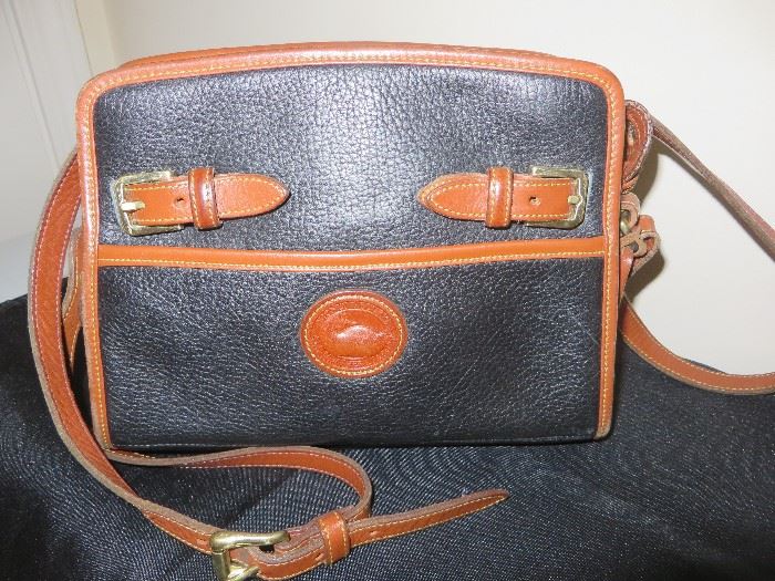 DOONEY AND BURK PEBBLED LEATHER BROWN & NAVY BAG
