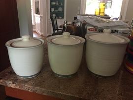 Pfaltzgraff set of canisters