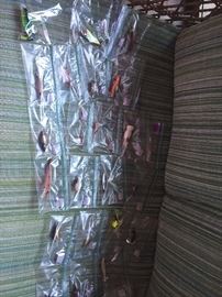 Lots of vintage fishing lures!