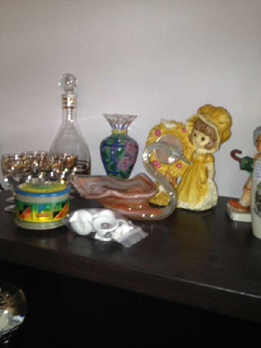 Treasure Me Team in Cherry Hill for a One Day Estate Sale