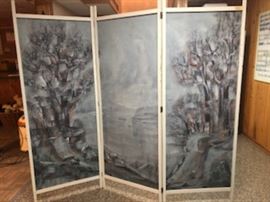 Three panel screen