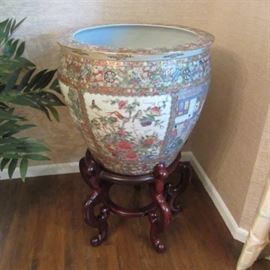 ROSE MEDALLION HAND DECORATED KOI BOWL WITH STAND