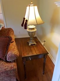 Harden drop leaf end table (2)