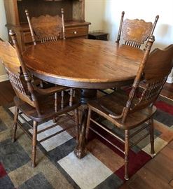 Dining Table Round Oak Pedestal w Ball & Claw Feet + 4 Chairs