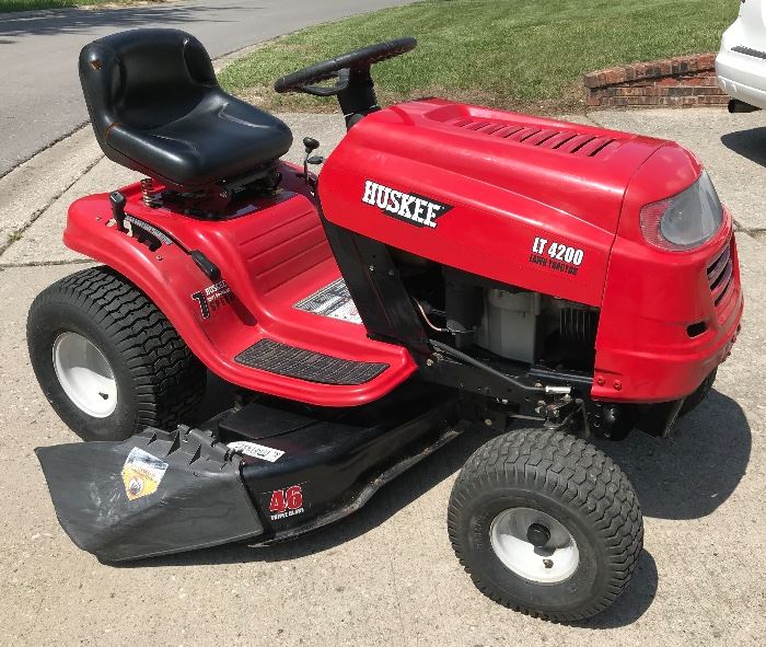 2014 Huskee LT 4200 Lawn Tractor. 46" Triple blade cut. 7 speed shift as u go. Has new battery bought in April-Family has serviced for this season. PIC 1 of 4