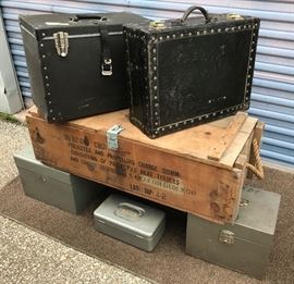 Wood Ammo box w rope handles/carrying cases/metal boxes