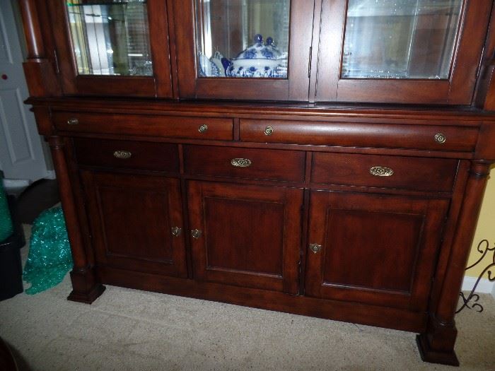 Bassett Furniture - Beautiful lighted dining room cabinet  w/silverware drawer - bottom view
