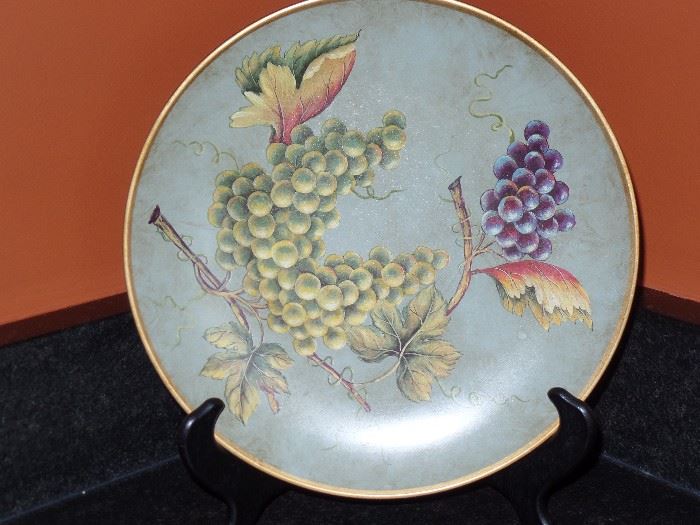 1 of 6 beautiful fruit plates -table holder