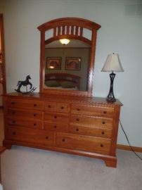 Florida Furniture Industries  - Bedroom set - Queen bed, Dresser w/mirror, 2 night stands and armoire