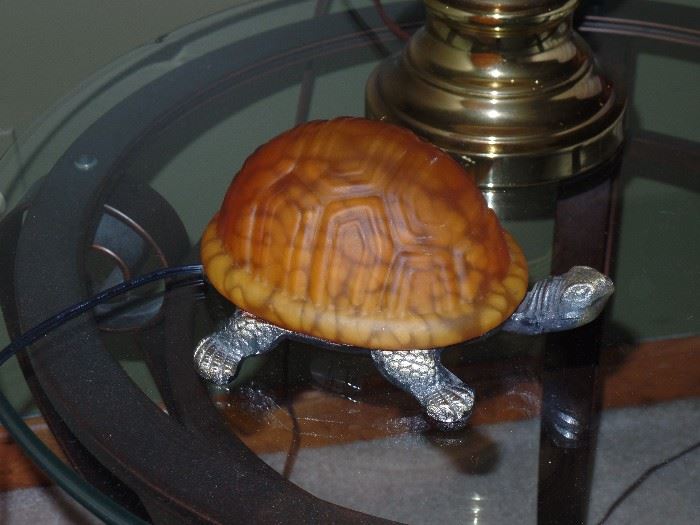 Stain glass turtle lamp 