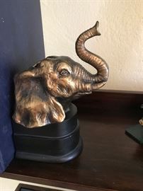 ELEPHANT BOOKEND - ONLY HAVE ONE