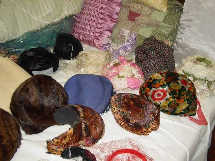 Selection of Vintage ladies Hats, some Feathers, some Mink